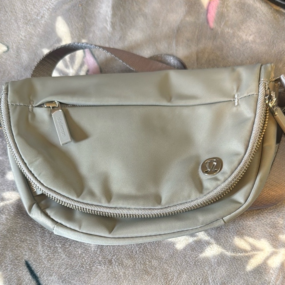 lululemon athletica grey Crossbody Bag